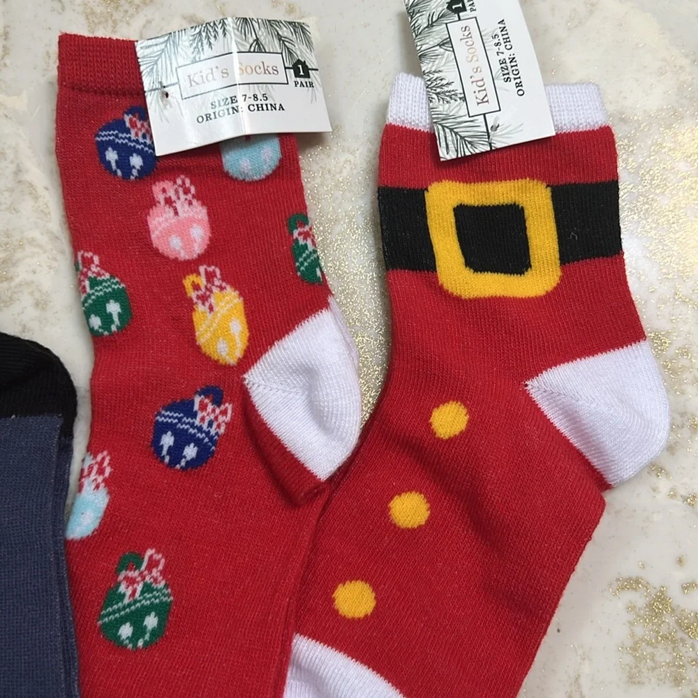 Lot of 4 kids Christmas socks